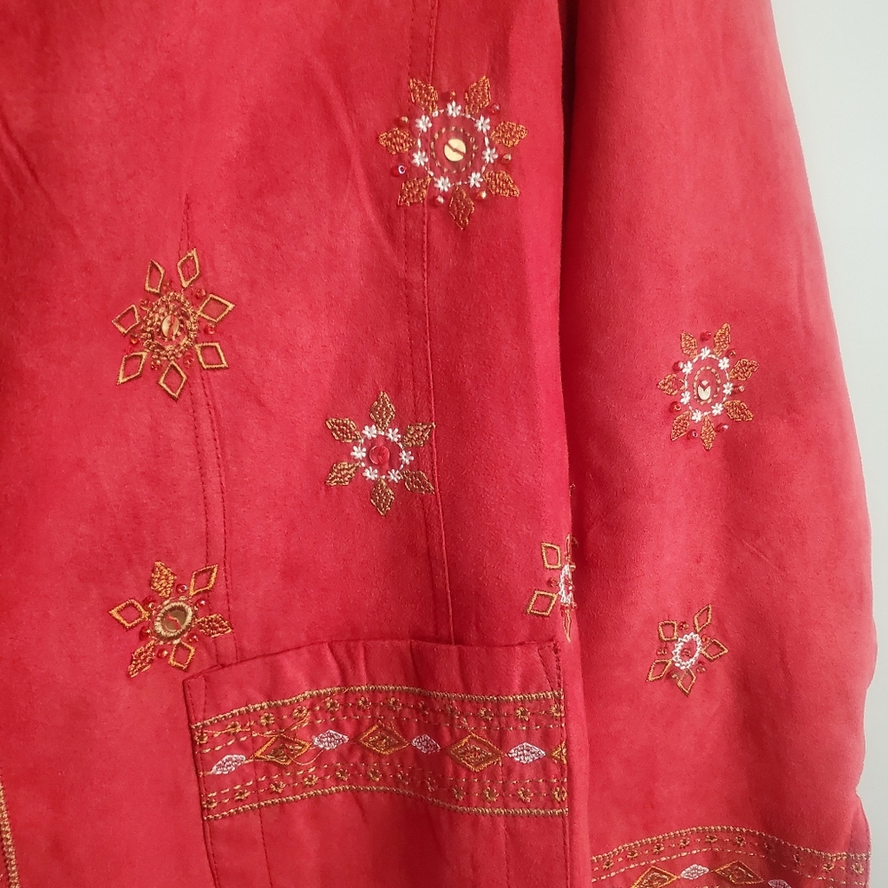ColdWater Creek Red Faux Suede Embroidered Embellished Blazer  Sz14 Chic Grandma - Picture 4 of 16